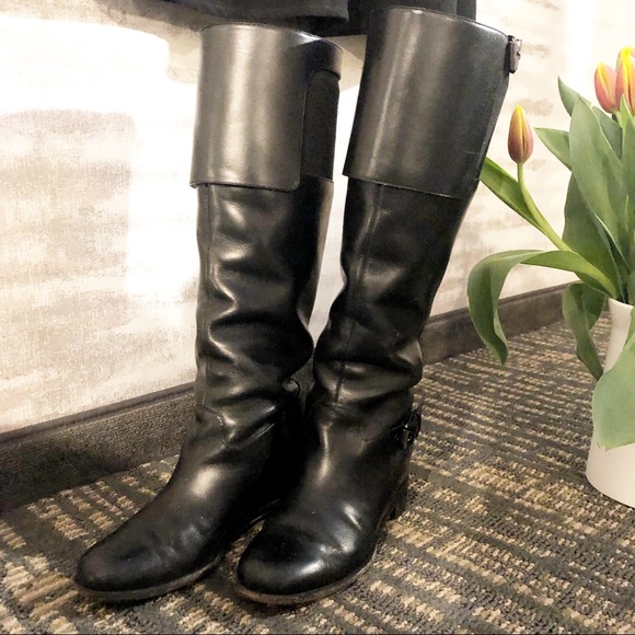 ✨sold✨Authentic Christian louboutin leather boots. - Picture 8 of 8